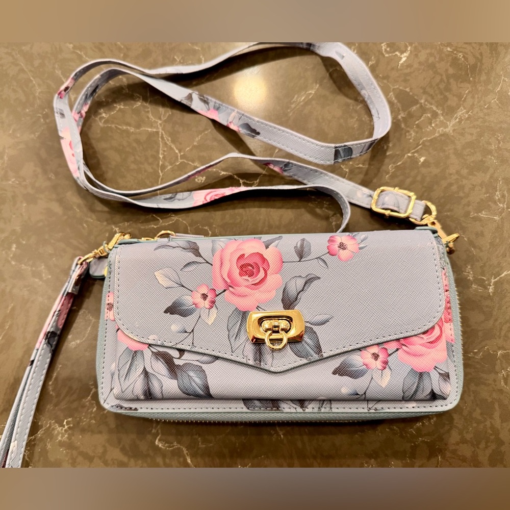 🌸 Floral Crossbody Wallet with Mirror | Light Blue + Pink Roses 🤍✨